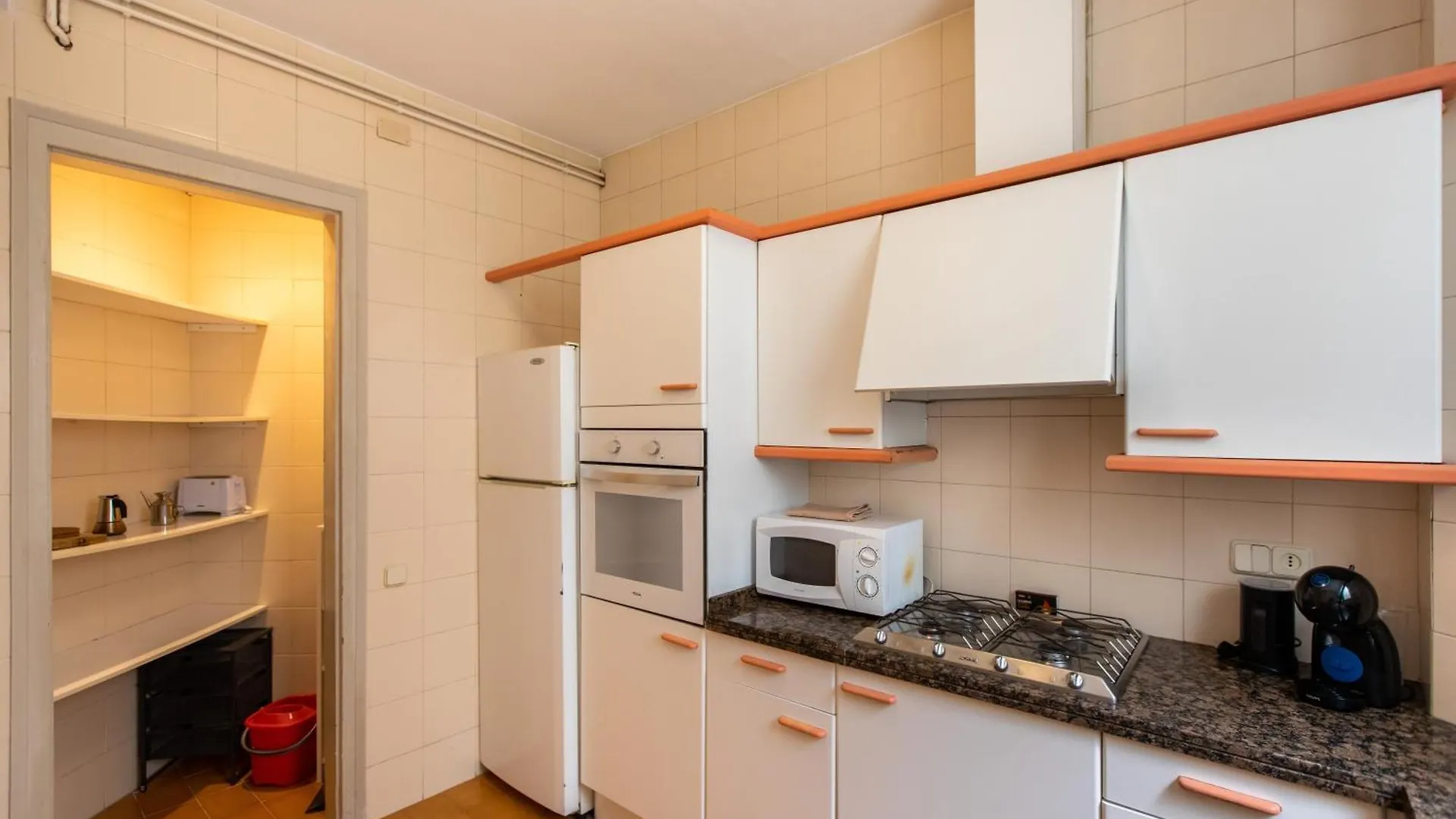Daire B41 - Apartamento Para Grandes Grupos En Bcn Centro Barselona
