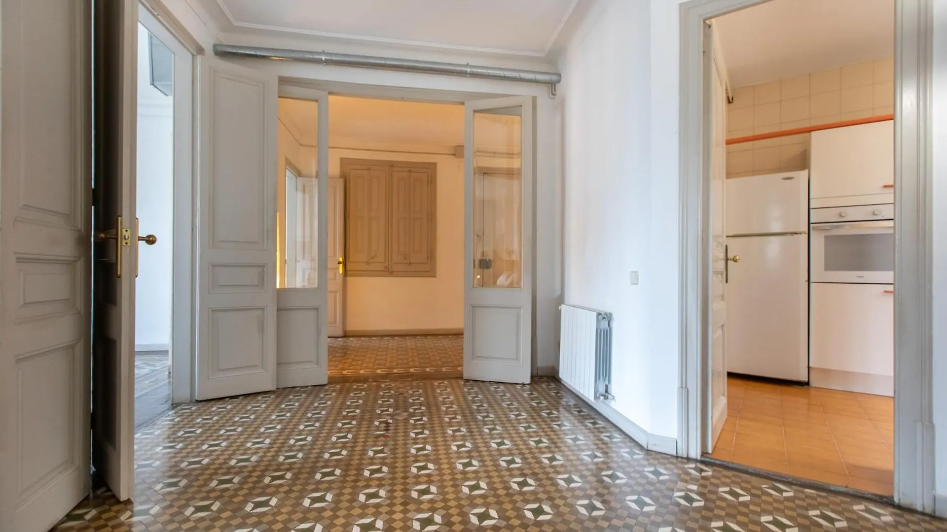 B41 - Apartamento Para Grandes Grupos En Bcn Centro Barselona