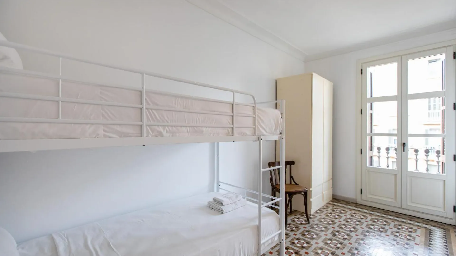 B41 - Apartamento Para Grandes Grupos En Bcn Centro Barselona 0*,